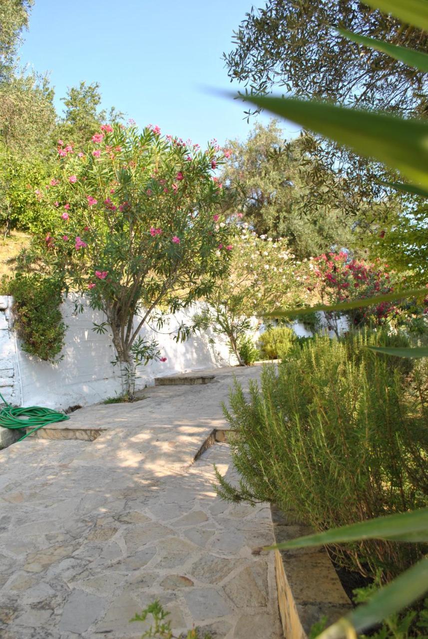 Hotel Helios Splendid Mpoukaris Exterior photo